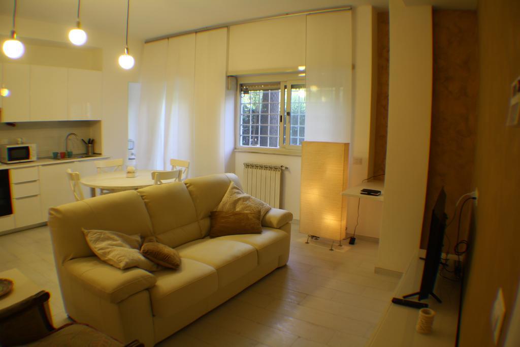 Conny'S Home روما الغرفة الصورة